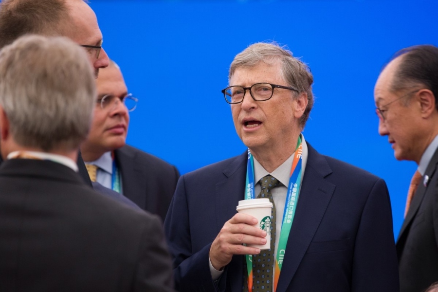 Бил Гейтс: Глобалните пътувания ще се възстановят през 2022 г
